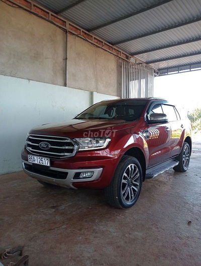 Ford Everest 2019 Titanium Đỏ