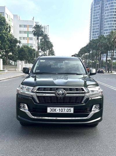 Toyota Land Cruiser V8 2011 Đen