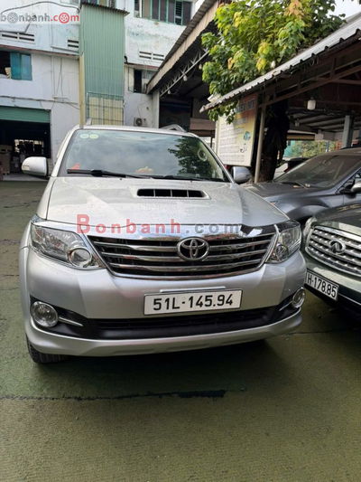 Xe Toyota Fortuner 2.5G 2015
