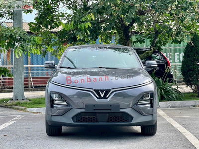 Xe VinFast VF6 Eco 2026