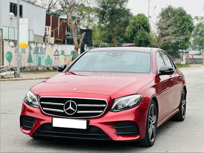 Mercedes-Benz E300 AMG 2019 Đỏ