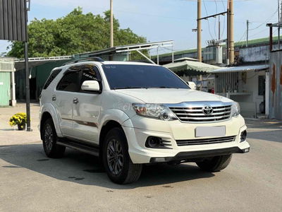 Toyota Fortuner 2016 TRD 2.7 4x4 64.445 km Trắng