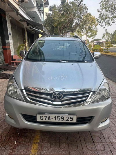 Toyota Innova G 2010 Bạc