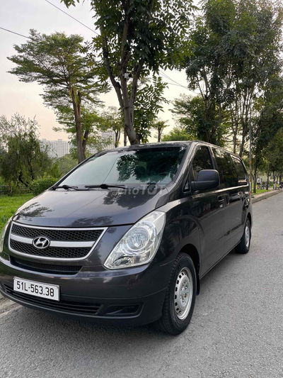 Hyundai Grand Starex 2008 Van 2.4 MT - 130000 km