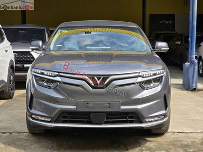 Xe VinFast VF8 Eco AWD 2023