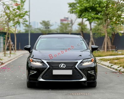 Xe Lexus ES 250 2017
