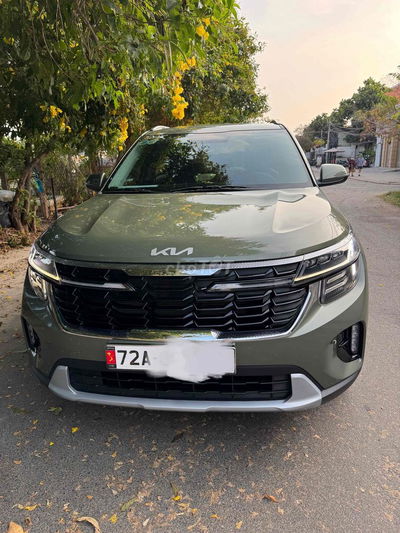 Kia Seltos 2024 Luxury 11000 km Xanh