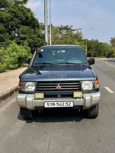 Mitsubishi Pajero V31 2001 Xanh