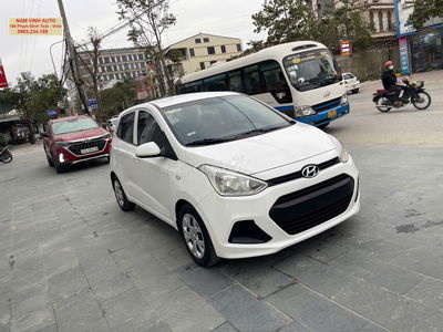 Hyundai i10 màu Trắng
