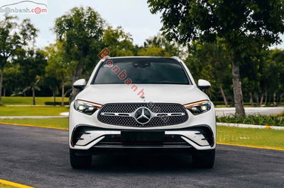 Xe Mercedes Benz GLC 300 4Matic 2023
