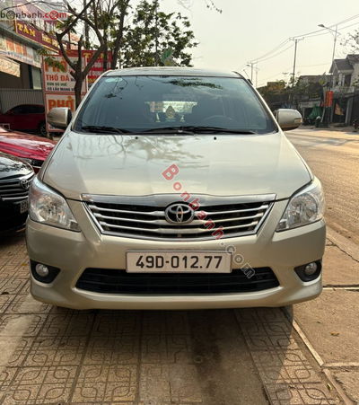 Xe Toyota Innova J 2008