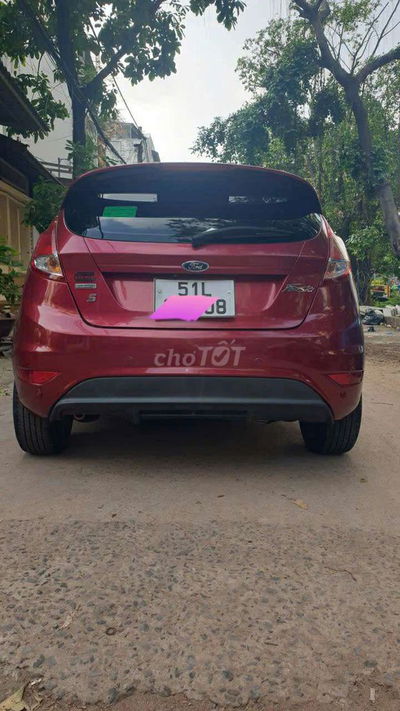 Ford Fiesta Đỏ Tự động 5 chỗ
