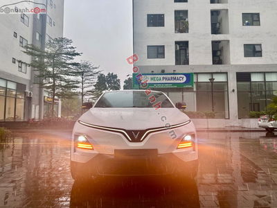 Xe VinFast VF6 Plus 2025