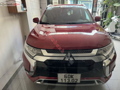Xe Mitsubishi Outlander 2.0 CVT 2022