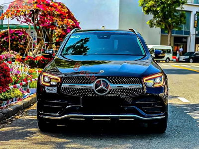 Xe Mercedes Benz GLC 300 4Matic 2020