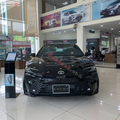 Xe Toyota Camry 2.0Q 2026