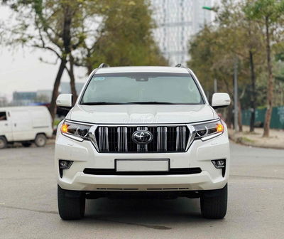 Toyota Hà Đông bán Prado 2022 Trắng 5vkm