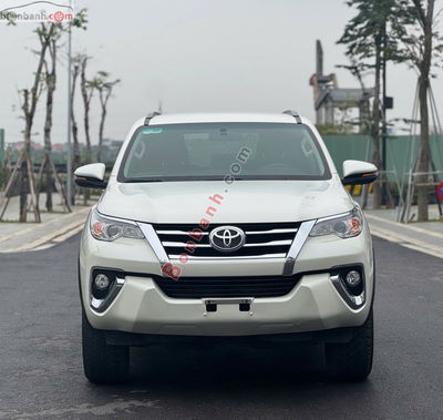 Xe Toyota Fortuner 2.7V 4x2 AT 2018