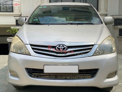Xe Toyota Innova V 2009