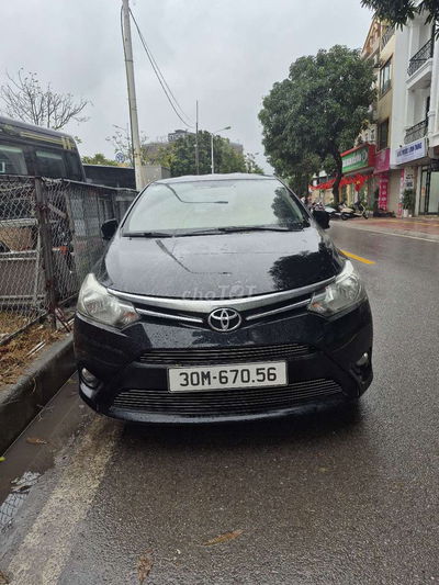 Toyota Vios Đen 5 chỗ tự động