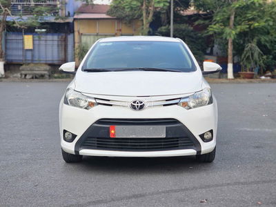 Toyota Vios 2018 E số sàn Trắng