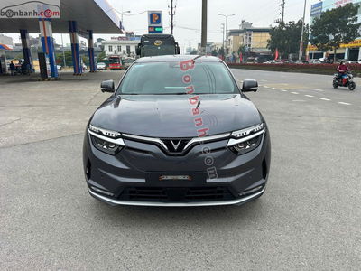 Xe VinFast VF8 Plus AWD 2023