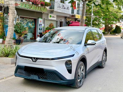 Xe VinFast Limo Green AT 2025