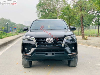 Xe Toyota Fortuner 2.4G 4x2 AT 2020
