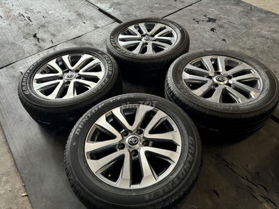 Toyota Land Cruiser VX Đen