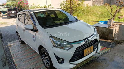 Toyota Wigo màu Trắng số Tự động 2018 cần bán gấp