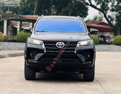 Xe Toyota Fortuner 2.4G 4x2 AT 2020