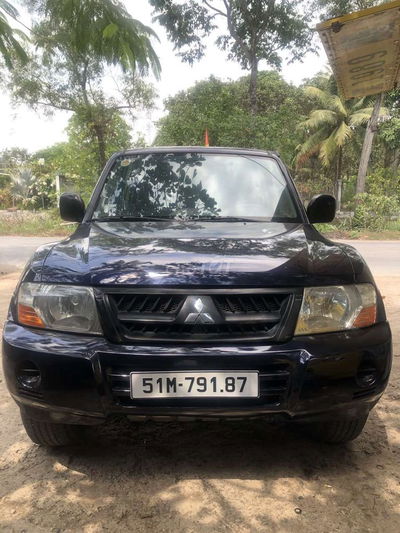 Mitsubishi Pajero 2004 Xanh đen
