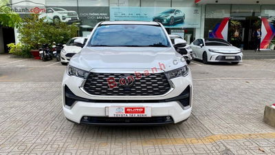 Xe Toyota Innova Cross HEV 2.0 CVT 2024