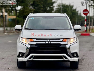 Xe Mitsubishi Outlander 2.0 CVT 2022