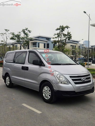 Xe Hyundai Grand Starex Van 2.5 MT 2016