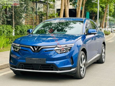 Xe VinFast VF8 Eco AWD 2023