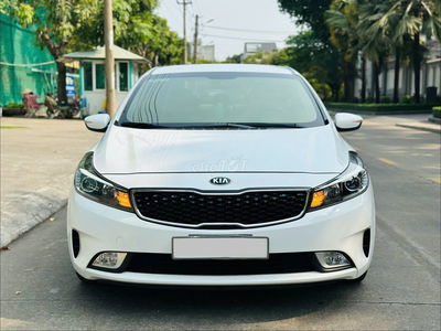 Kia Cerato 2017 1.6 MT 48000 Km
