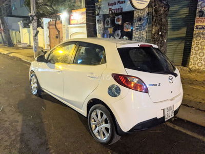 Mazda 2 2011 Trắng 82000 km