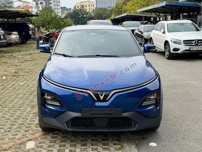 Xe VinFast VF6 Eco 2025