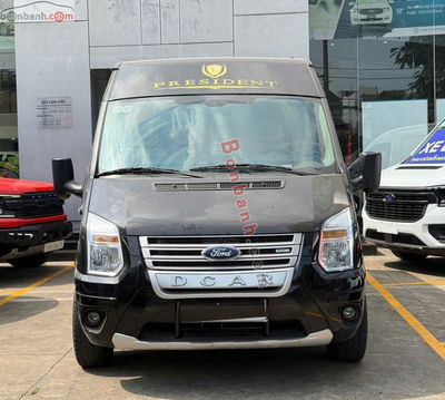 Xe Ford Transit Limousine 2020