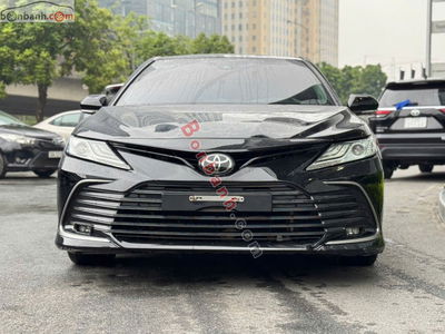 Xe Toyota Camry 2.0Q 2022