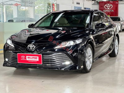 Xe Toyota Camry 2.0G 2020