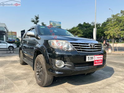 Xe Toyota Fortuner 2.7V 4X2 AT 2016