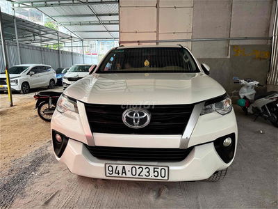 Toyota Fortuner Trắng