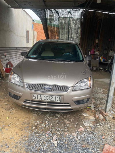 Ford Focus 2005 Vàng cát