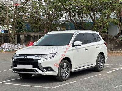 Xe Mitsubishi Outlander 2.0 CVT 2023