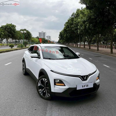 Xe VinFast VF6 Plus 2026