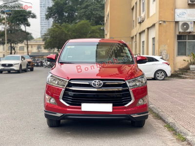 Xe Toyota Innova 2.0 Venturer 2017