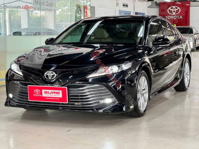 Xe Toyota Camry 2.0G 2020