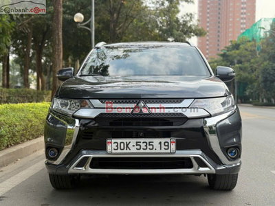 Xe Mitsubishi Outlander 2.0 CVT 2023